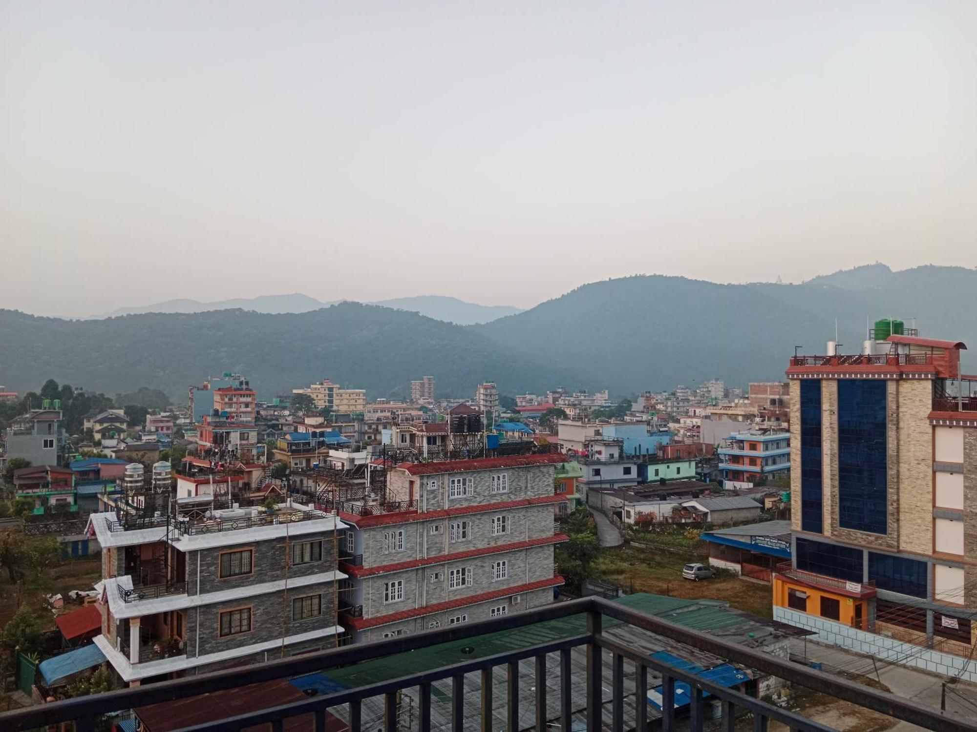 Rj-Residence Pokhara Buitenkant foto