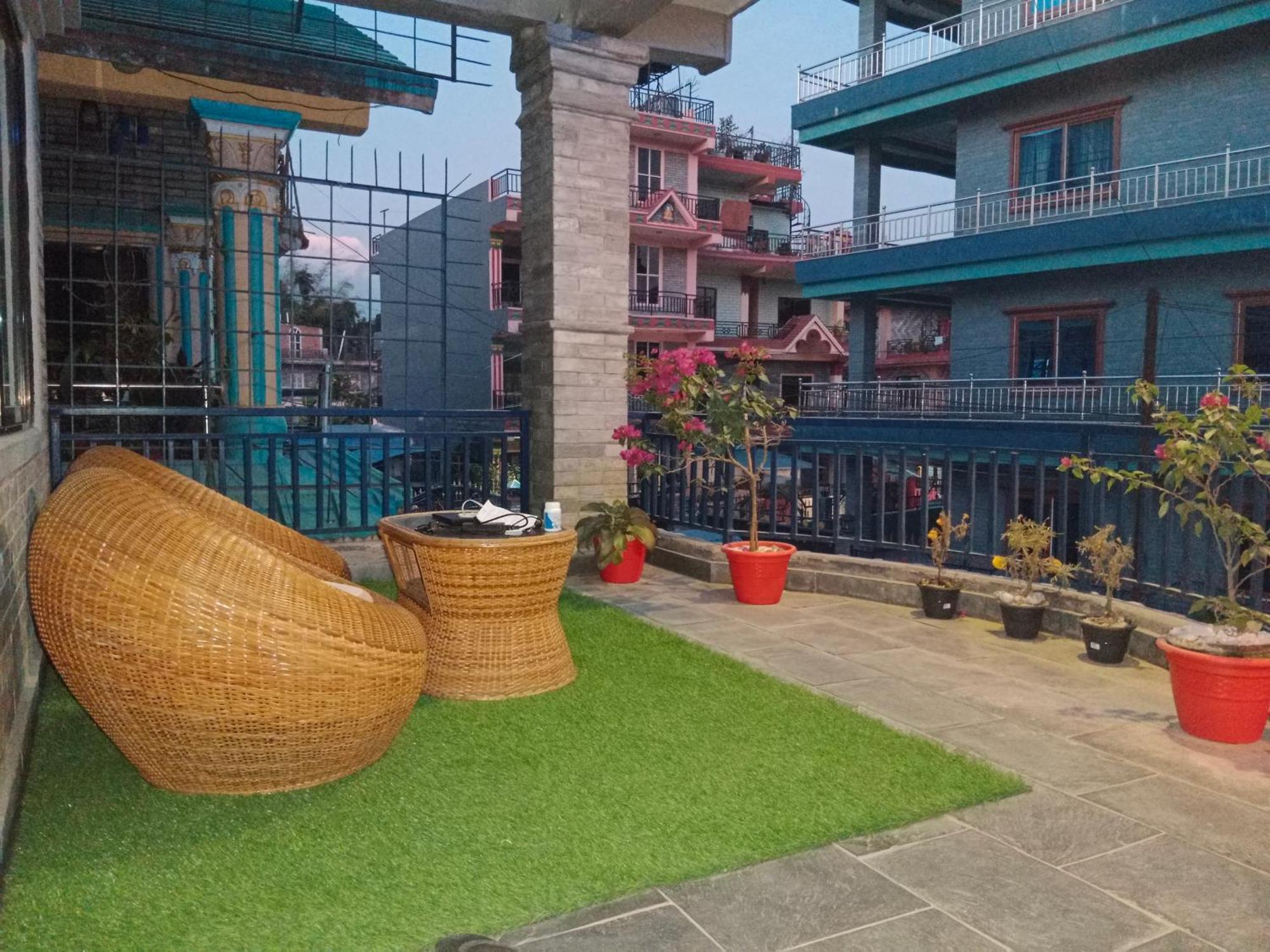 Rj-Residence Pokhara Buitenkant foto